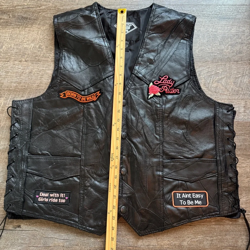 Diamond Plate Buffalo Leather Black Biker Vest with Patches Embroidered Mens XL‎